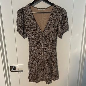 Button up Abercrombie leopard print dress